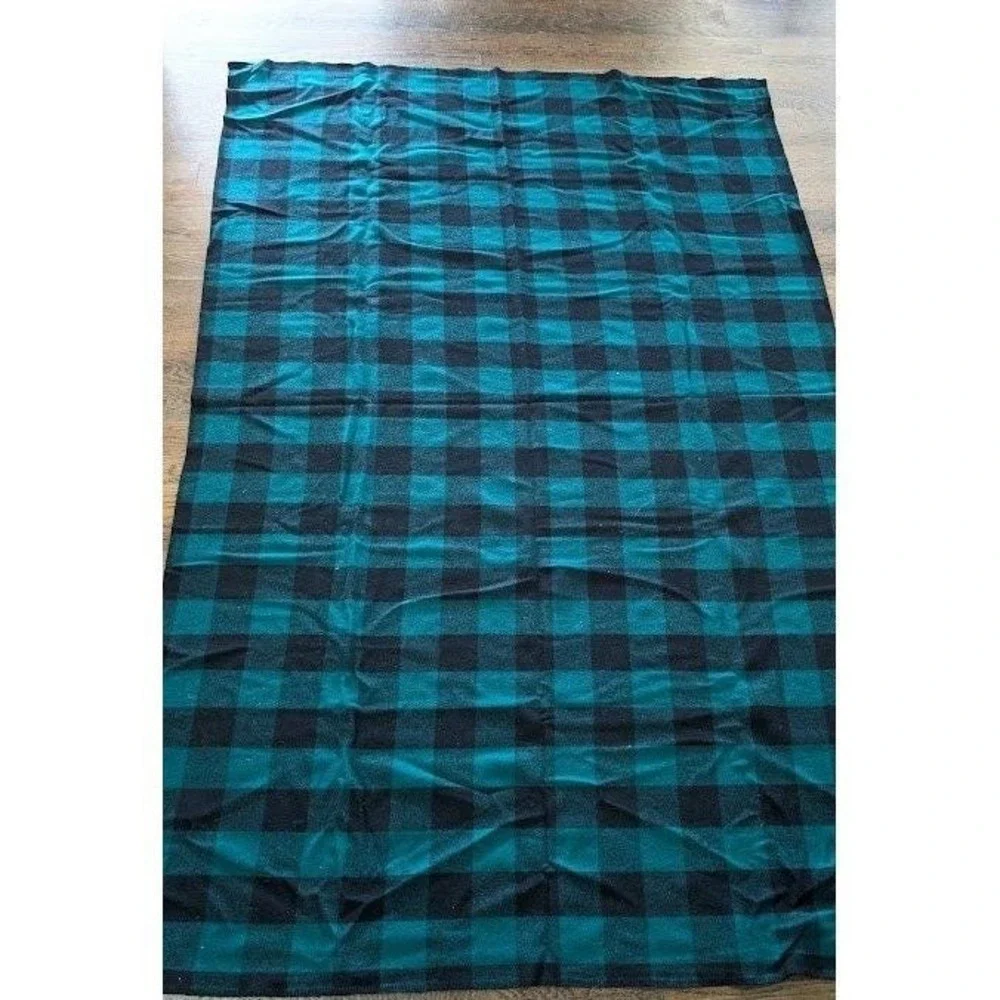 Vintage LL Bean Buffalo Plaid Wool Camp Blanket 95x61 Whipstitch USA Cabin Lodge